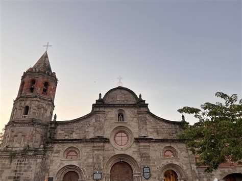 Malolos – Travel guide at Wikivoyage.